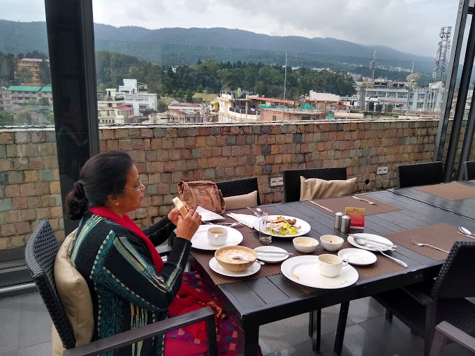 Averinne Guest house Shillong Side Image 2
