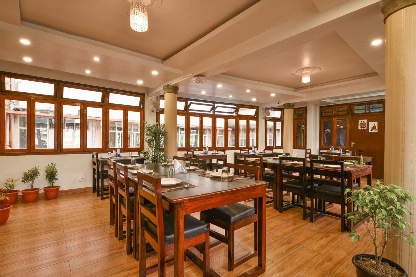 Indiana Hotel Shillong Side Image 1
