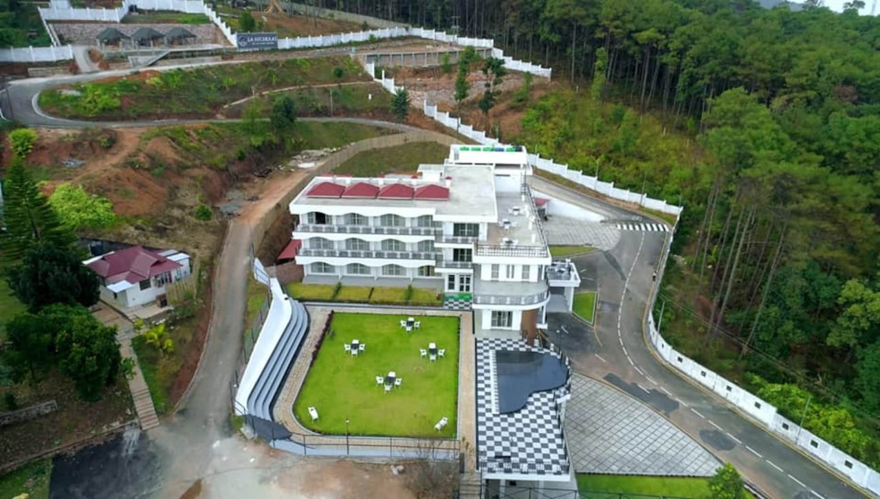 La Nicholas Dei Da Kine Resort Shillong
